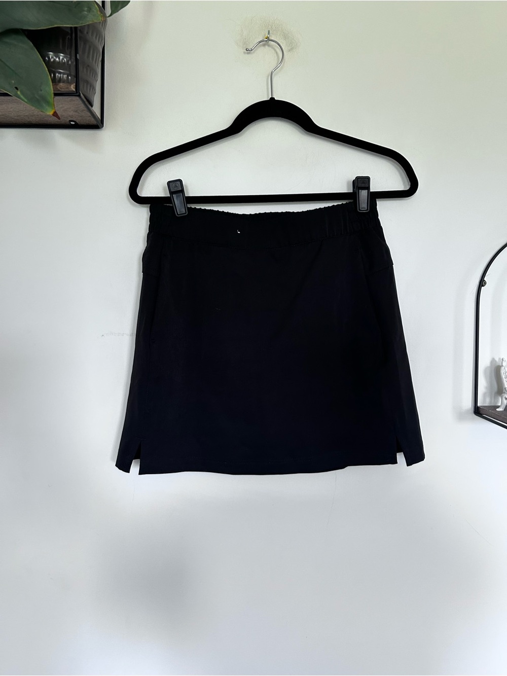 NWT Lady Hagen Black 16” Perforated Athletic Skort Skirt Size Small